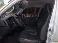 2015 Toyota Hiace Commuter 25L MT-5