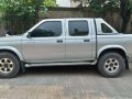 Nissan Frontier 2001 4X4 MT Limited Edition-4