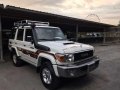 Toyota Land Cruiser 76 v8 LX10 special for sael-8