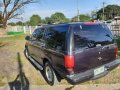 Ford Expedition Model 2000 5.7 ltr engine-7