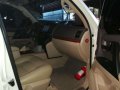 2014 Toyota Land Cruiser LC200 White Pearl color-8