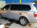 Kia Carnival 2011 for sale-4