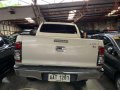 TOYOTA Hilux 2.5 G 4x2 Manual Metallic Gold 2014-3