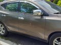 Selling my pre-loved car Hyundai Tucson 2011-4