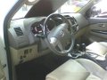 Toyota Fortuner 2013 V AT for sale-5