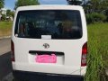 Toyota HIACE commutter van 2013 MT Good running condition-1