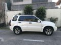 Suzuki Grand Vitara 2002 matic 4x4 gas v6 top of the line-8