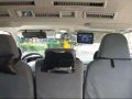 Toyota HIACE Commuter 2014 diesel Almost Brand new-6