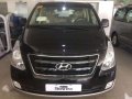 SELLING 2019 HYUNDAI Starex 38k all in-0