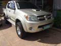 For sale or swap TOYOTA HILUX 2006 MODEL 4X4 AUTOMATIC diesel-0