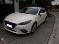 Mazda 3 Hatchback 2.0 SkyActiv R AT 2015 White-2