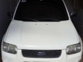 2005 FORD ESCAPE XLT 4x4 Top of the line (Loaded)-11