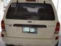 2005 FORD ESCAPE XLT 4x4 Top of the line (Loaded)-3