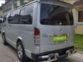 For SALE TOYOTA HiAce Commuter 2010-0