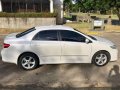 2013 Toyota Altis 1.6 V ( top of the line ) Pearl White RUSH!!-3