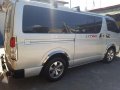 For SALE TOYOTA HiAce Commuter 2010-5