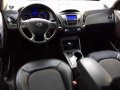 Hyundai Tucson gls automatic 2011 for sale-3
