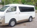 Toyota Hi-Ace Super Grandia 2012 automatic transmission-0