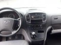 2016 Hyundai Grand Starex TCI MT 2.5L-4