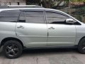 Selling Toyota Innova g 2006-7