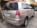 Toyota Innova E MT 2011 for sale-5