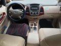 Selling Toyota Innova g 2006-6