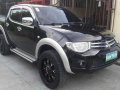 Selling Mitsubishi Strada 2010 MT-1