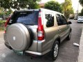For Sale : 2005 Honda Crv 4x2 M/T Gen 2.5-6