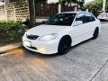Honda Civic 2004-2005 model Pearl white-3