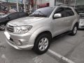 For sale TOYOTA Fortuner G 2011 4x2-0