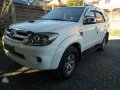 Toyota Fortuner V Top of the line Working 4x4. 2005-9