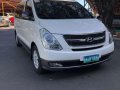 2010 HYUNDAI Starex gold a/t FOR SALE-1