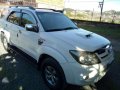 Toyota Fortuner V Top of the line Working 4x4. 2005-10