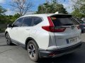 2017 Honda CR-V pearl white with good condition-4