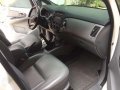 TOYOTA INNOVA 2010 model FRESH IN AND OUT-5