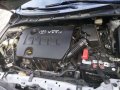 Toyota Corolla Altis 2011 1.6V Top of the Line-5