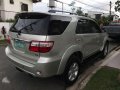 2009 Toyota Fortuner G AT GAS FOR SALE-4