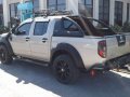 Nissan Navara LE 2009 4x2 MT FOR SALE-3