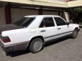 1988 MERCEDES BENZ W124 300 Diesel Matic with extra parts-10