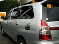 TOYOTA Innova E automatic diesel 2016model fresh and loaded lady own rush-2