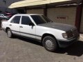 1988 MERCEDES BENZ W124 300 Diesel Matic with extra parts-11