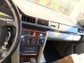 1988 MERCEDES BENZ W124 300 Diesel Matic with extra parts-8