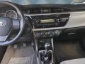 Toyota Corolla Altis E 1.6 Manual Dual VVTi 2015-7
