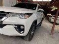 2017 TOYOTA Fortuner 24 G 4x2 Automatic White-3