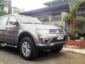 2015 Mitsubishi Montero Gls-V A/T Dark Gray-5