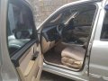 2008 FORD ESCAPE XLS - not flooded . no accident . automatic-3