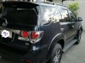 TOYOTA Fortuner G AT 2015 model smells new good as new-3