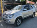 Toyota Fortuner V 2006 for sale -8