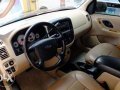 2005 Ford ESCAPE . AT . glossy . very fresh . all power-1