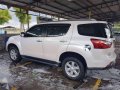 Isuzu Mu-X 2015 for sale-0